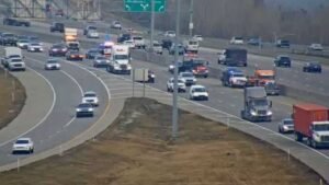 Crash on westbound Interstate 435 in Johnson County causes major delays during morning rush hour traffic