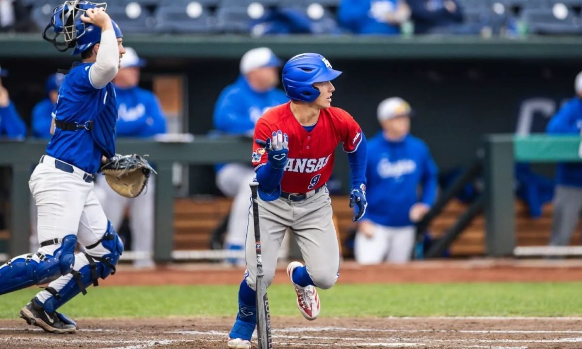 KU baseball falls to West Virginia in Game 1