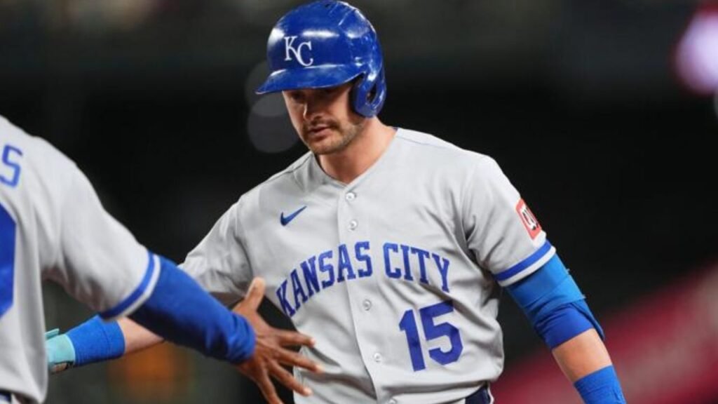 Lane Thomas delivers a go-ahead RBI single as the Kansas City Royals edge the Seattle Mariners 7–6