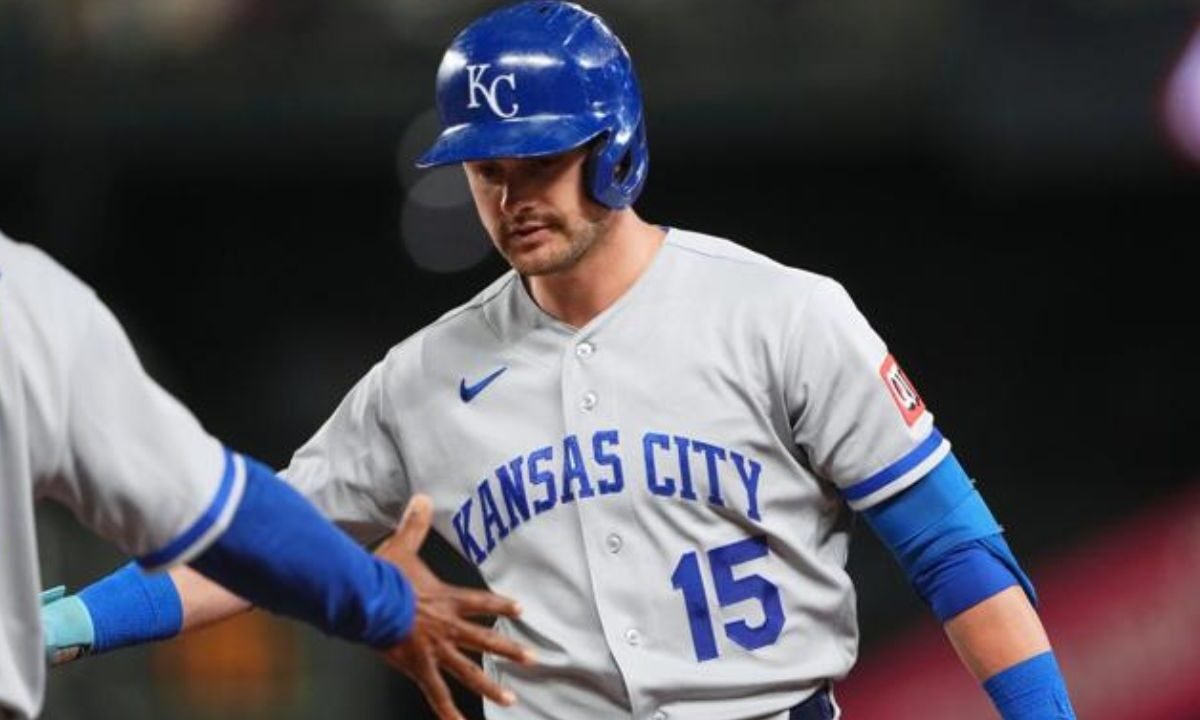 Lane Thomas delivers a go-ahead RBI single as the Kansas City Royals edge the Seattle Mariners 7–6