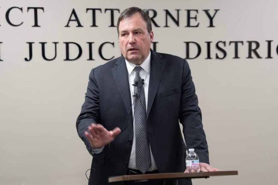 Eight Officers Cleared of Charges After Deadly Late-Night Shootout